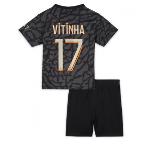 Lacne Dětský Futbalové dres Paris Saint-Germain Vitinha Ferreira #17 2023-24 Krátky Rukáv - Tretina (+ trenírky)